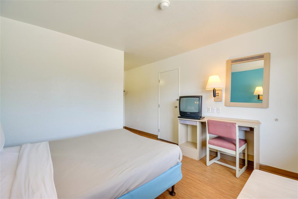 Rodeway Inn Tillmans Corner Room photo